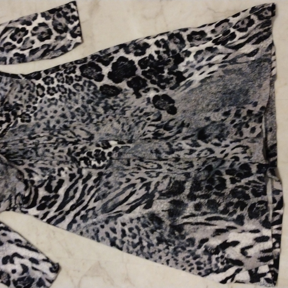 New York and company leaperd print half sleeve dre - Picture 8 of 10